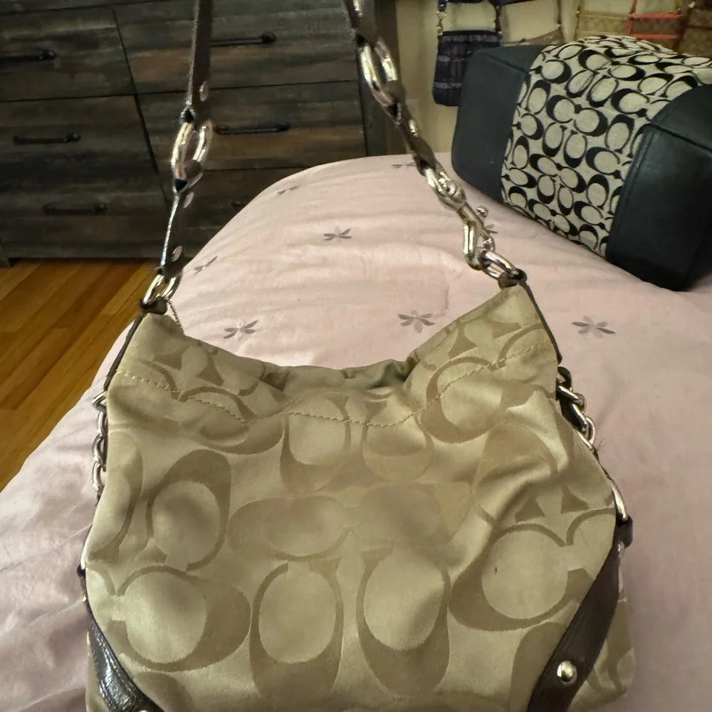 Coach Beige Signature Canvas Hobo with Brown Leather Trim - Picture 3 of 11